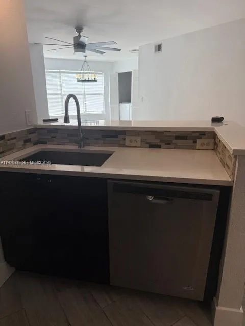 565 Vista Isles Dr 2011, Sunrise, Florida 33325, Sunrise, Florida 33325, 2 Bedrooms Bedrooms, ,2 BathroomsBathrooms,Residential Lease,For Rent,565 Vista Isles Dr 2011, Sunrise, Florida 33325,A11987580