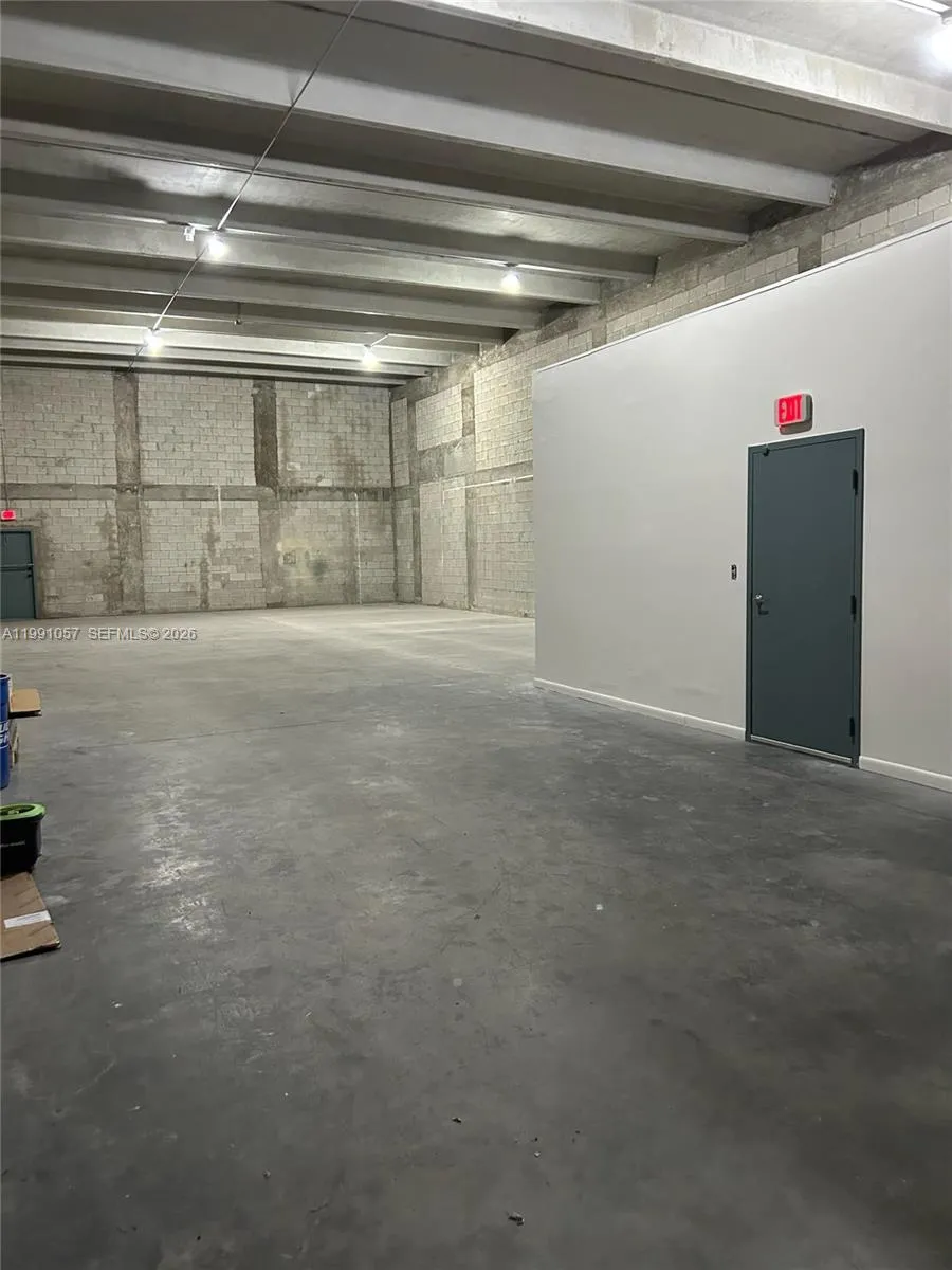 6991 Nw 82nd Ave 11, Medley, Florida 33166, Medley, Florida 33166, ,Commercial Lease,For Rent,6991 Nw 82nd Ave 11, Medley, Florida 33166,A11991057