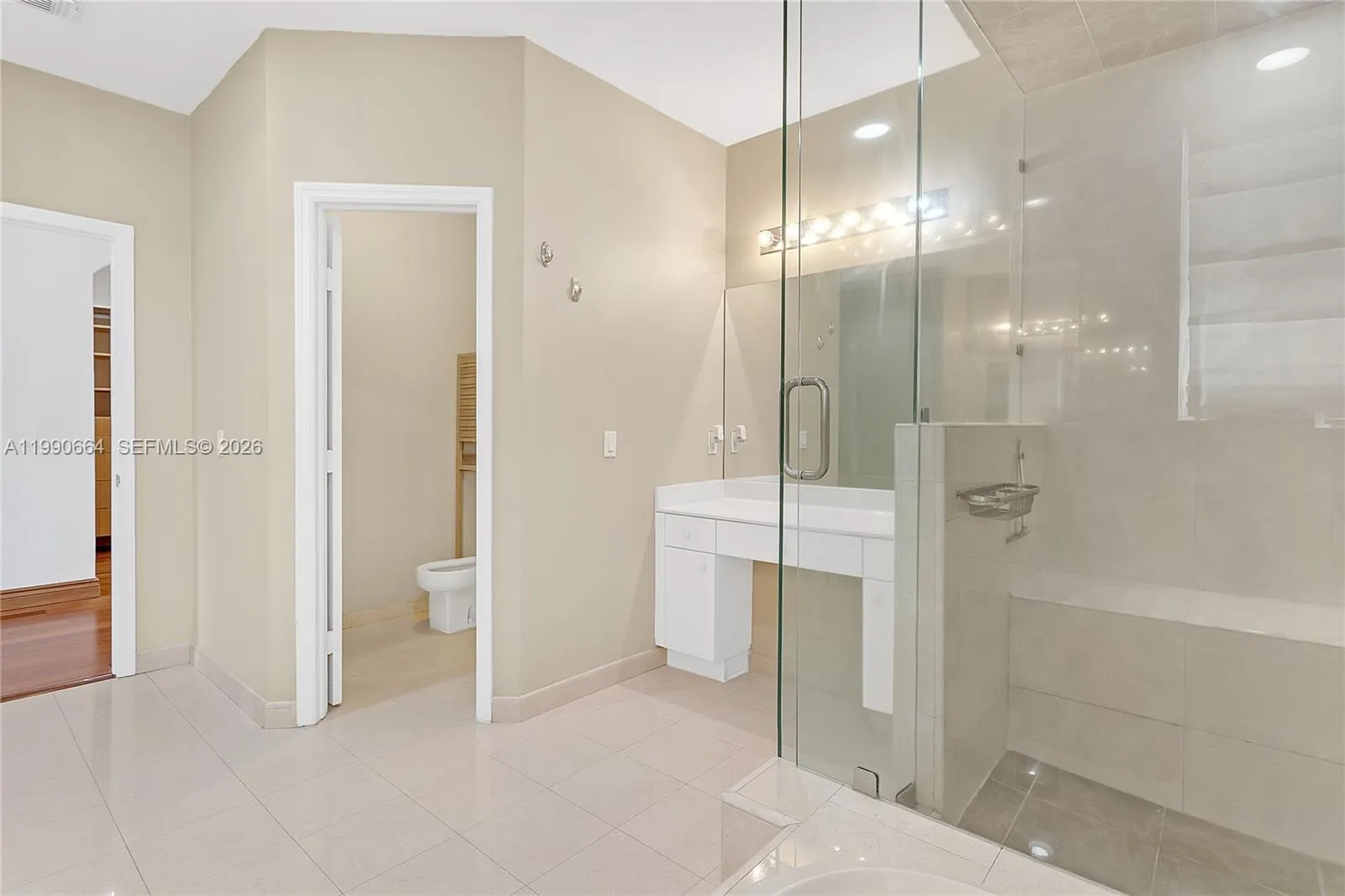 11304 Nw 79th Ln, Doral, Florida 33178, Doral, Florida 33178, 4 Bedrooms Bedrooms, ,4 BathroomsBathrooms,Residential Lease,For Rent,11304 Nw 79th Ln, Doral, Florida 33178,A11990664