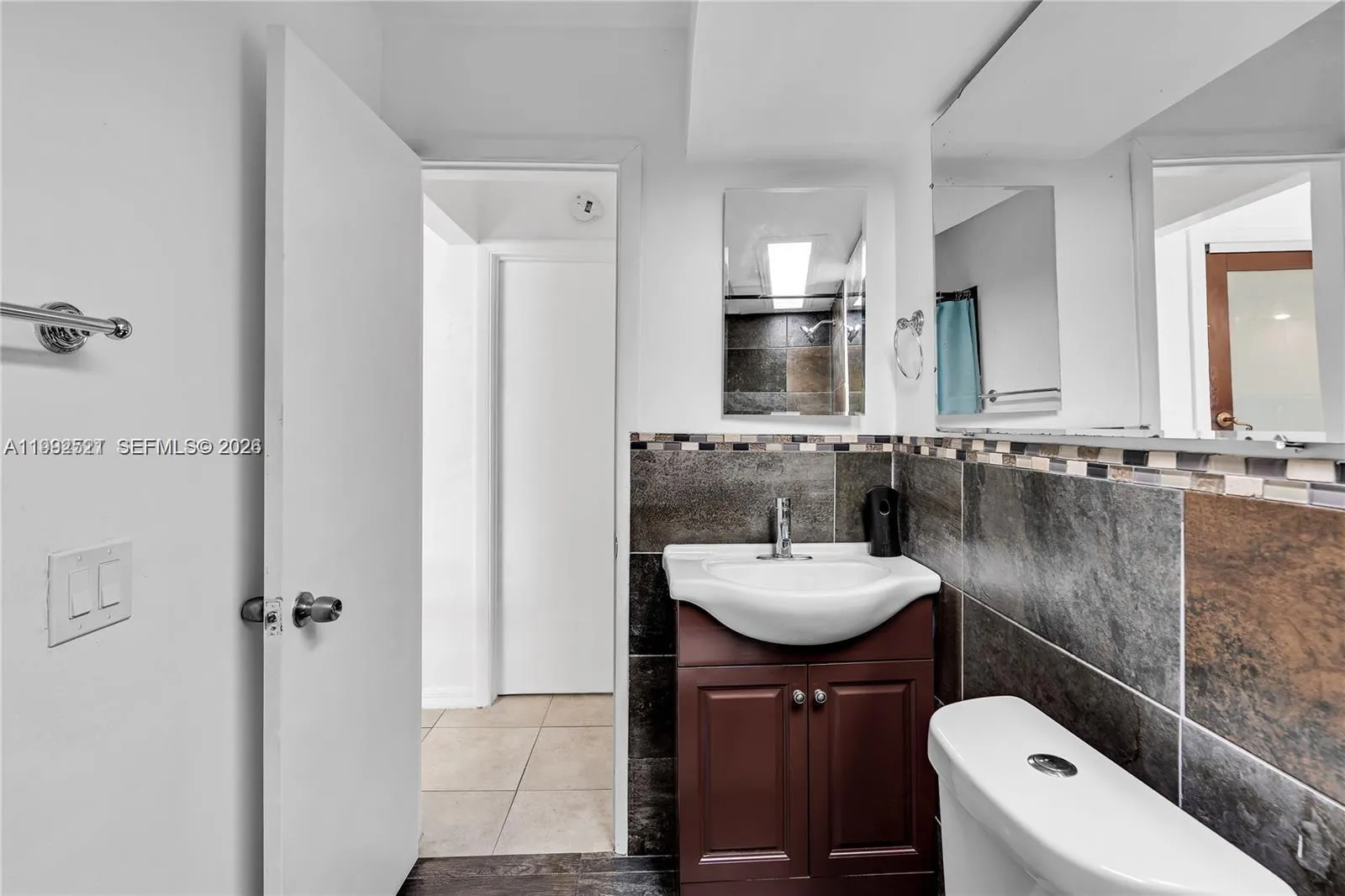2175 Ne 56th St 107, Fort Lauderdale, Florida 3330, Fort Lauderdale, Florida 33308, 2 Bedrooms Bedrooms, ,1 BathroomBathrooms,Residential Lease,For Rent,2175 Ne 56th St 107, Fort Lauderdale, Florida 3330,A11992521