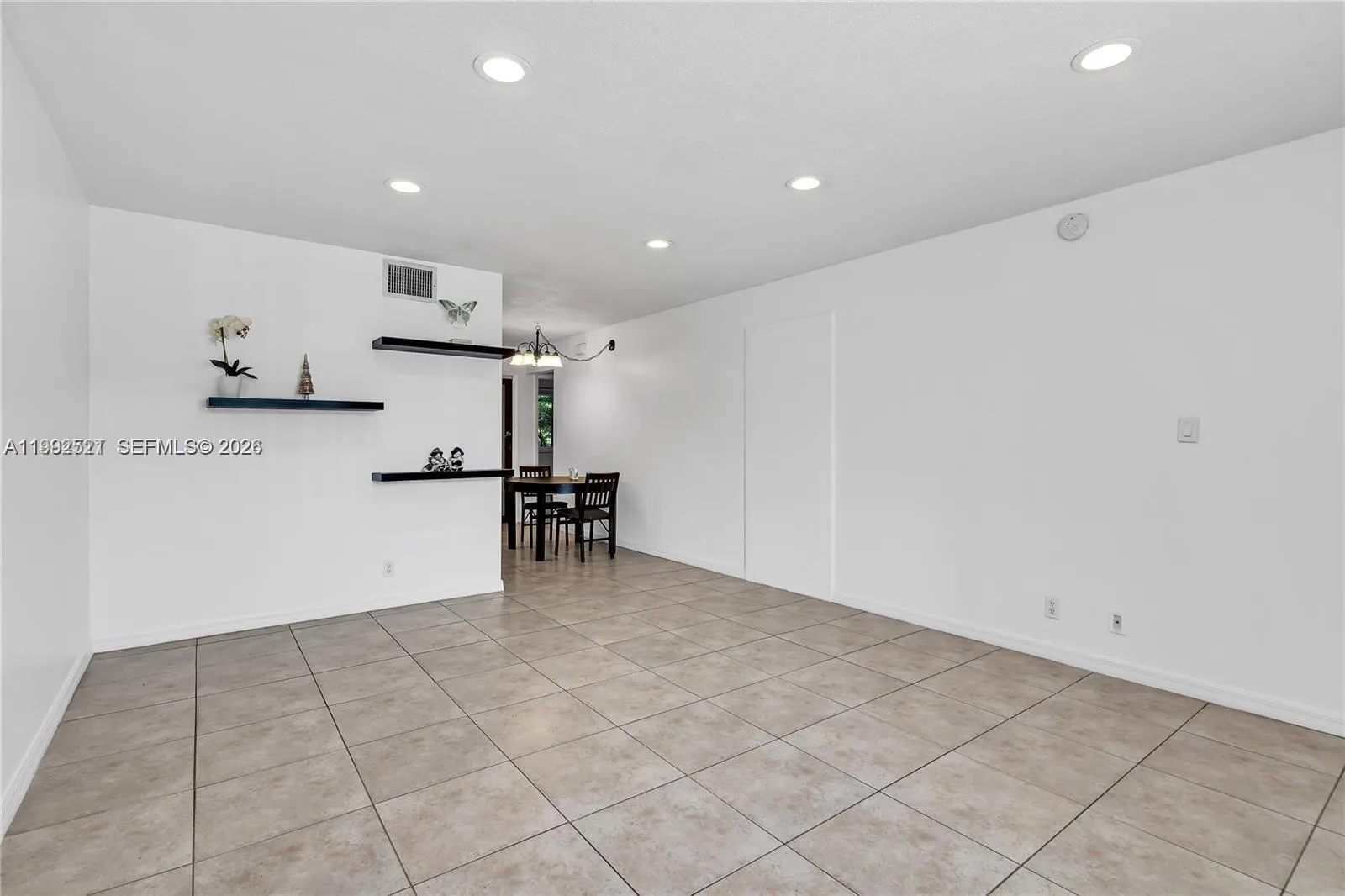 2175 Ne 56th St 107, Fort Lauderdale, Florida 3330, Fort Lauderdale, Florida 33308, 2 Bedrooms Bedrooms, ,1 BathroomBathrooms,Residential Lease,For Rent,2175 Ne 56th St 107, Fort Lauderdale, Florida 3330,A11992521