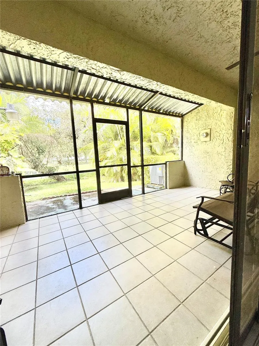 3536 Estepona Ave 21s2, Doral, Florida 33178, Doral, Florida 33178, 2 Bedrooms Bedrooms, ,2 BathroomsBathrooms,Residential,For Sale,3536 Estepona Ave 21s2, Doral, Florida 33178,A11991459