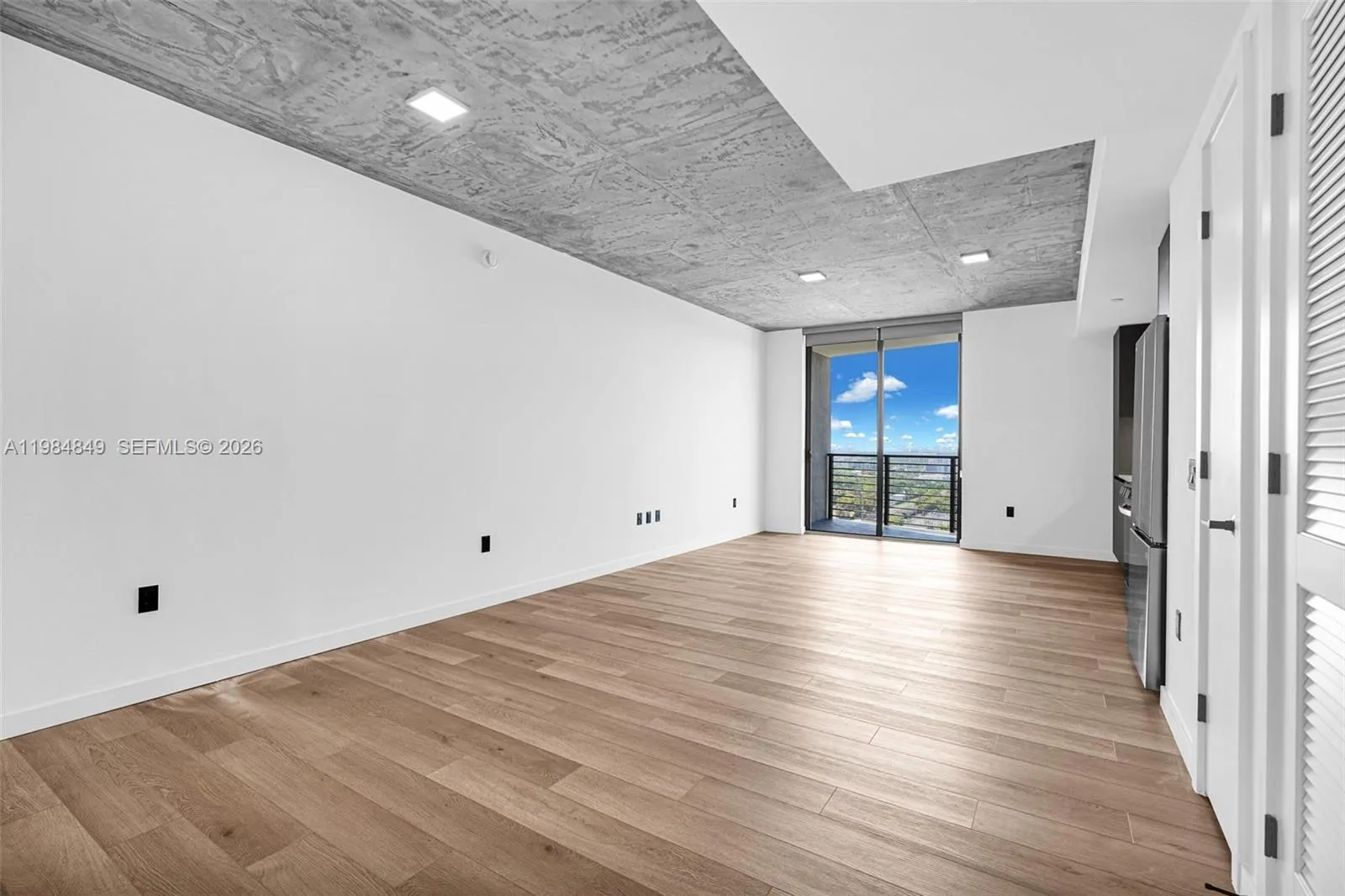 307 Sw 5th St 1809, Fort Lauderdale, Florida 33315, Fort Lauderdale, Florida 33315, 2 Bedrooms Bedrooms, ,1 BathroomBathrooms,Residential Lease,For Rent,307 Sw 5th St 1809, Fort Lauderdale, Florida 33315,A11984849