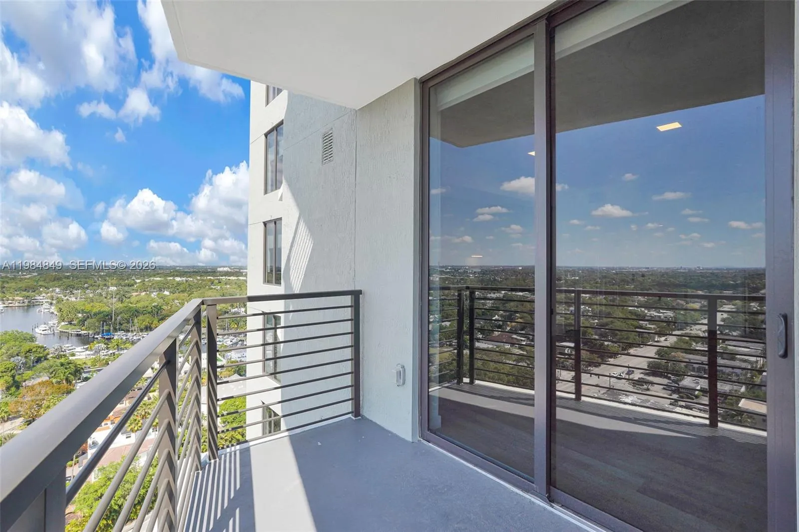 307 Sw 5th St 1809, Fort Lauderdale, Florida 33315, Fort Lauderdale, Florida 33315, 2 Bedrooms Bedrooms, ,1 BathroomBathrooms,Residential Lease,For Rent,307 Sw 5th St 1809, Fort Lauderdale, Florida 33315,A11984849