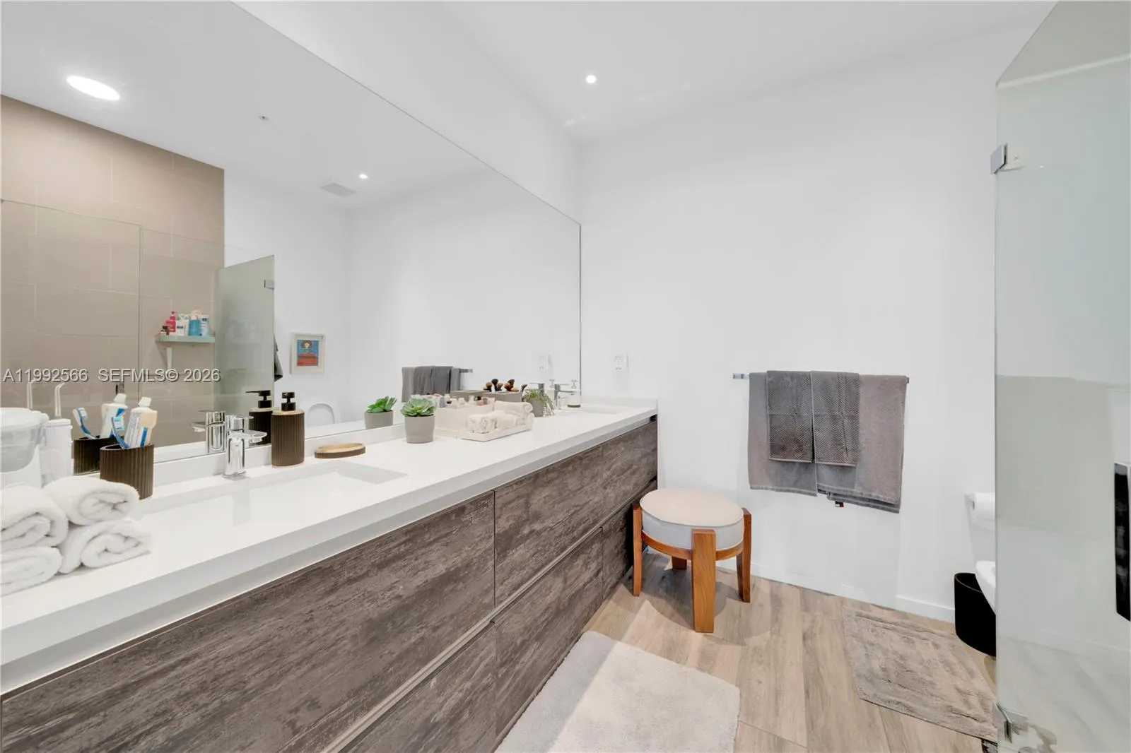 3156 Sw 27th Ave 501, Miami, Florida 33133, Miami, Florida 33133, 2 Bedrooms Bedrooms, ,2 BathroomsBathrooms,Residential Lease,For Rent,3156 Sw 27th Ave 501, Miami, Florida 33133,A11992566