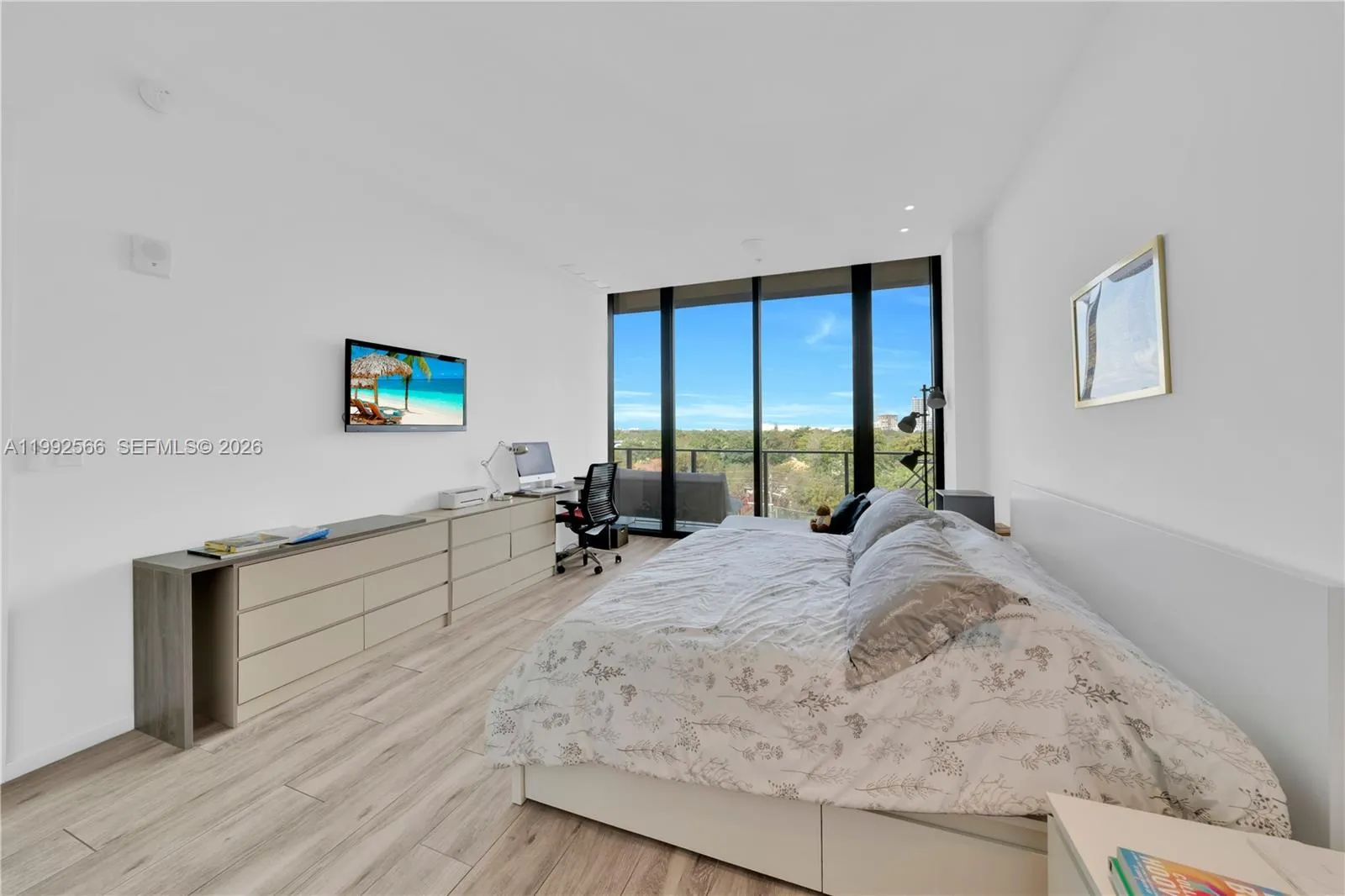3156 Sw 27th Ave 501, Miami, Florida 33133, Miami, Florida 33133, 2 Bedrooms Bedrooms, ,2 BathroomsBathrooms,Residential Lease,For Rent,3156 Sw 27th Ave 501, Miami, Florida 33133,A11992566