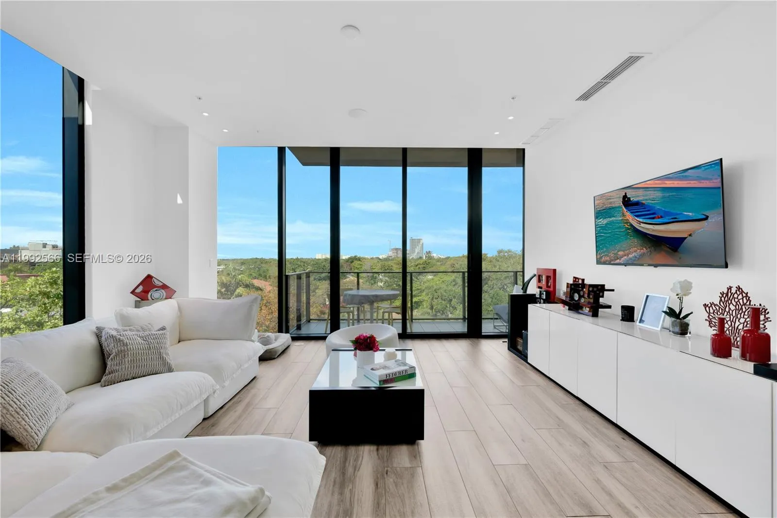 3156 Sw 27th Ave 501, Miami, Florida 33133, Miami, Florida 33133, 2 Bedrooms Bedrooms, ,2 BathroomsBathrooms,Residential Lease,For Rent,3156 Sw 27th Ave 501, Miami, Florida 33133,A11992566