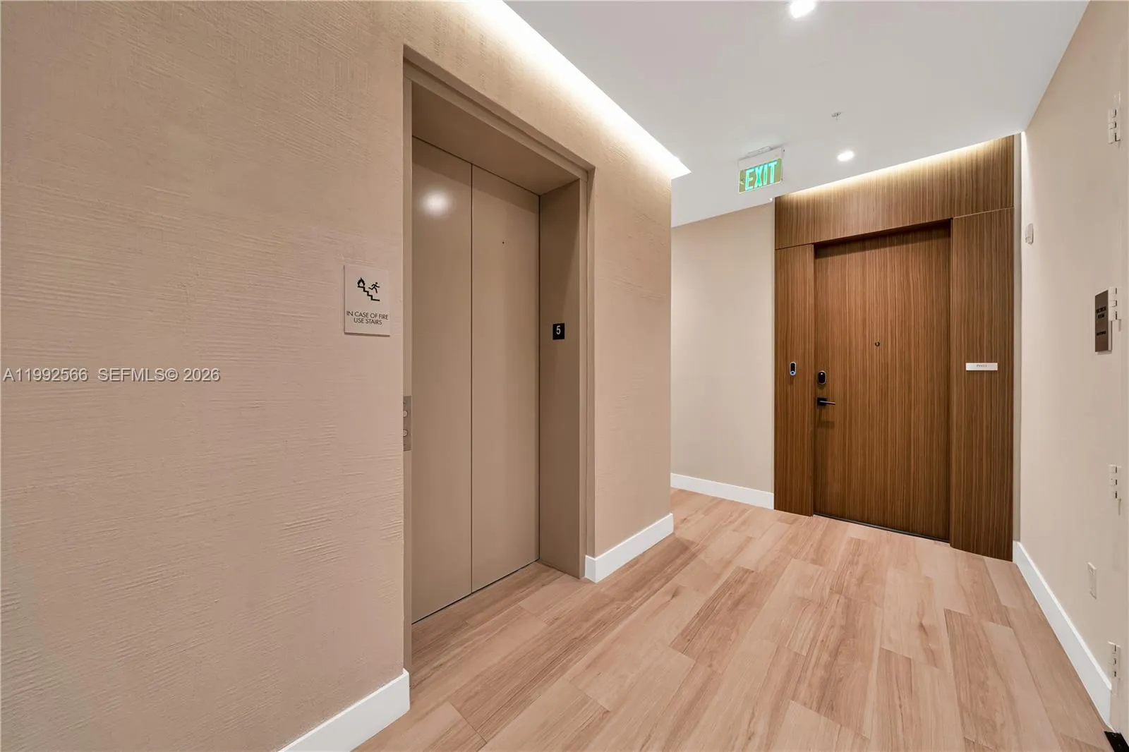 3156 Sw 27th Ave 501, Miami, Florida 33133, Miami, Florida 33133, 2 Bedrooms Bedrooms, ,2 BathroomsBathrooms,Residential Lease,For Rent,3156 Sw 27th Ave 501, Miami, Florida 33133,A11992566