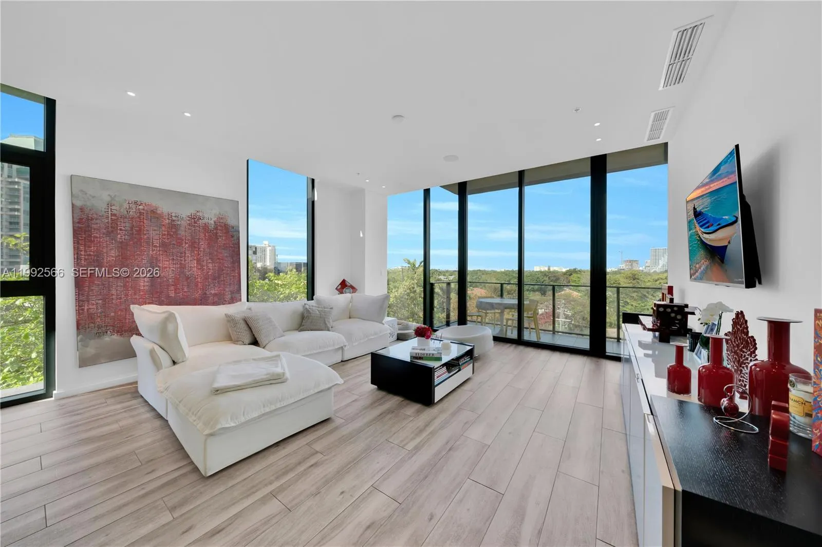 3156 Sw 27th Ave 501, Miami, Florida 33133, Miami, Florida 33133, 2 Bedrooms Bedrooms, ,2 BathroomsBathrooms,Residential Lease,For Rent,3156 Sw 27th Ave 501, Miami, Florida 33133,A11992566