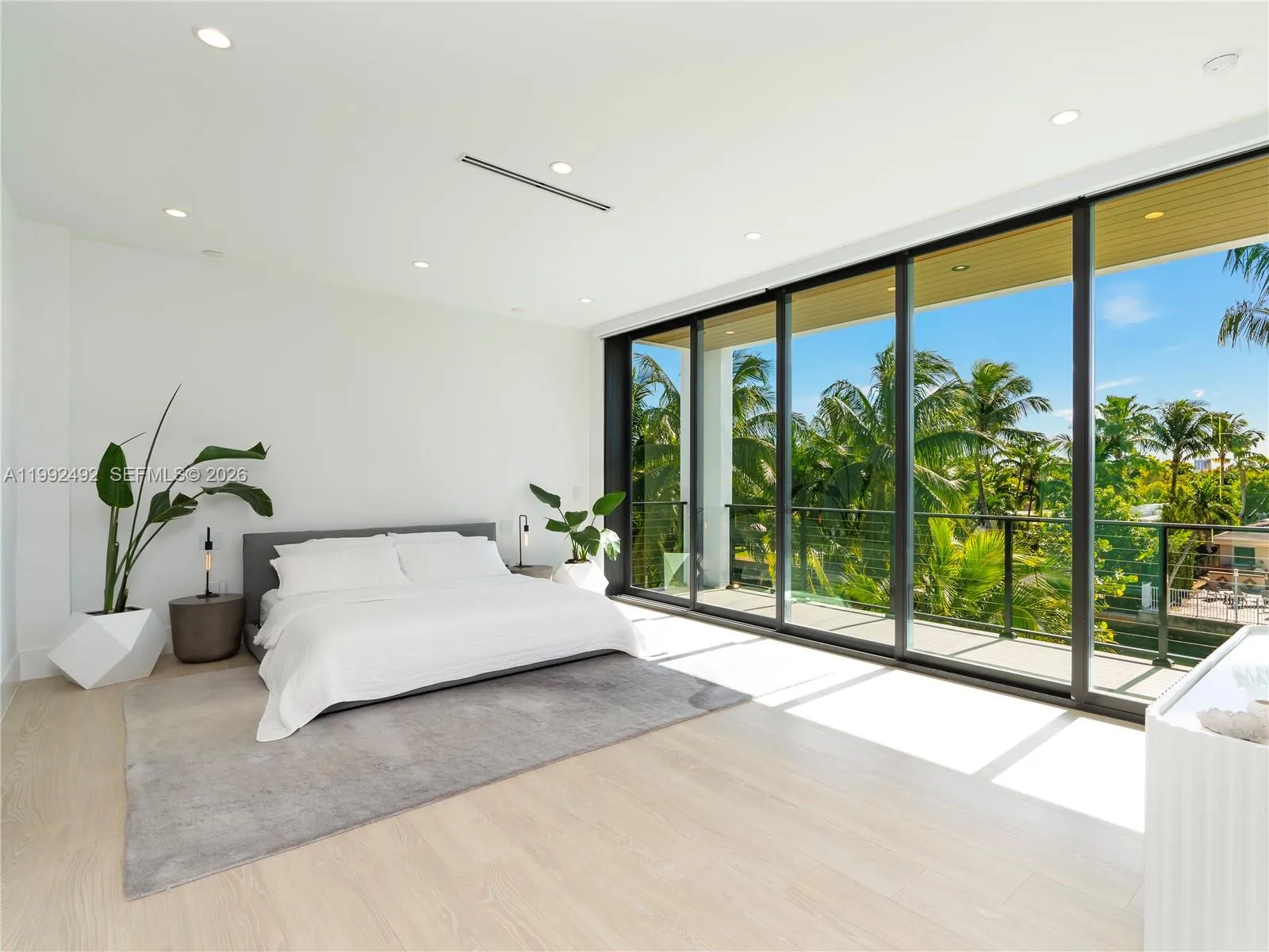 1230 Cleveland Rd, Miami Beach, Florida 33141, Miami Beach, Florida 33141, 5 Bedrooms Bedrooms, ,5 BathroomsBathrooms,Residential Lease,For Rent,1230 Cleveland Rd, Miami Beach, Florida 33141,A11992492