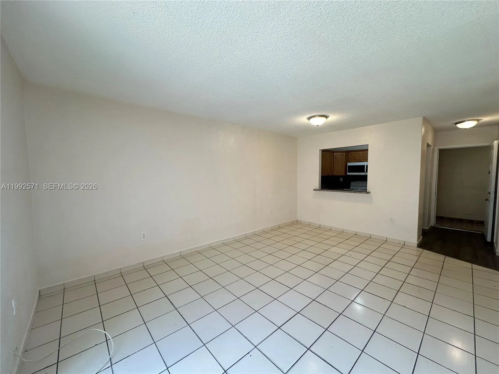 1008 Nw 45th Ave 9, Miami, Florida 33126, Miami, Florida 33126, 1 Bedroom Bedrooms, ,1 BathroomBathrooms,Residential Lease,For Rent,1008 Nw 45th Ave 9, Miami, Florida 33126,A11992571