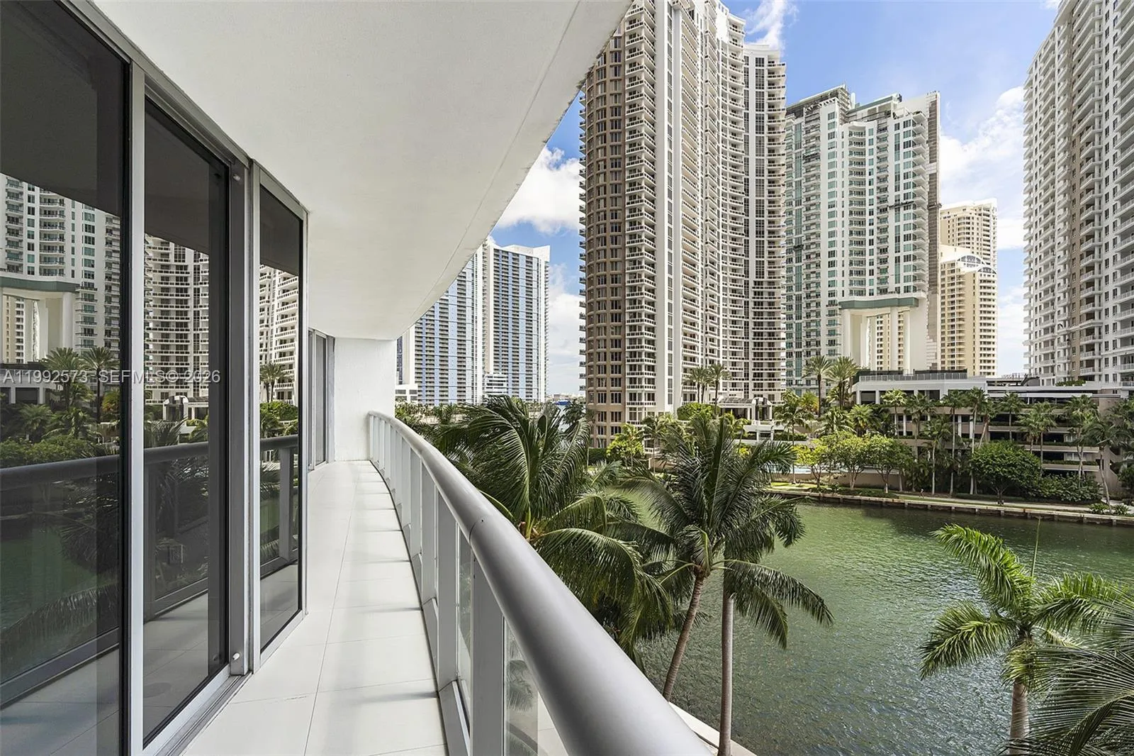 495 Brickell Ave Bay407, Miami, Florida 33131, Miami, Florida 33131, 2 Bedrooms Bedrooms, ,2 BathroomsBathrooms,Residential Lease,For Rent,495 Brickell Ave Bay407, Miami, Florida 33131,A11992573