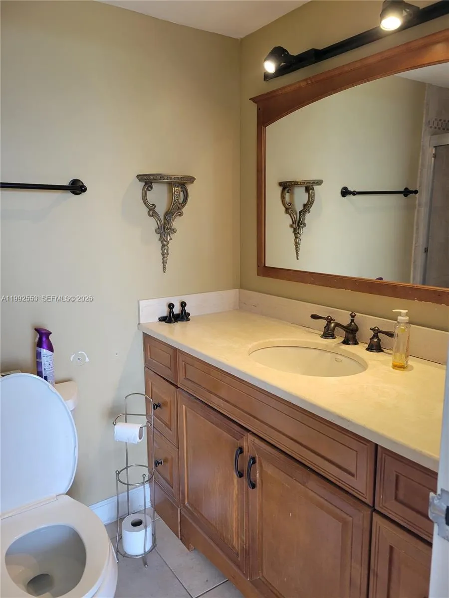 2020 Ne 135th St 904, North Miami, Florida 33181, North Miami, Florida 33181, 2 Bedrooms Bedrooms, ,2 BathroomsBathrooms,Residential Lease,For Rent,2020 Ne 135th St 904, North Miami, Florida 33181,A11992553