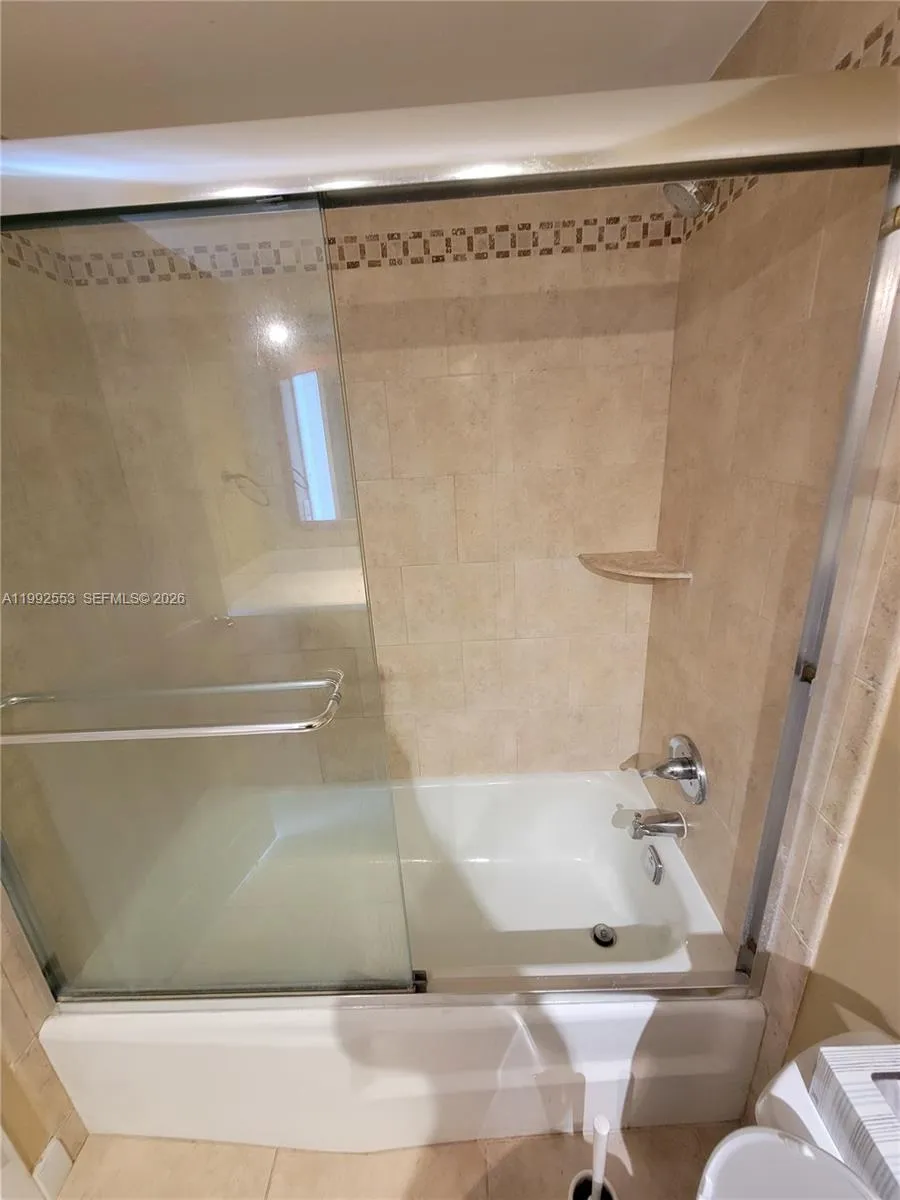 2020 Ne 135th St 904, North Miami, Florida 33181, North Miami, Florida 33181, 2 Bedrooms Bedrooms, ,2 BathroomsBathrooms,Residential Lease,For Rent,2020 Ne 135th St 904, North Miami, Florida 33181,A11992553