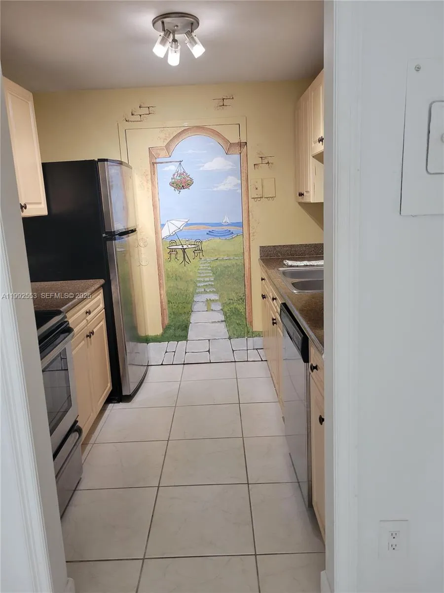 2020 Ne 135th St 904, North Miami, Florida 33181, North Miami, Florida 33181, 2 Bedrooms Bedrooms, ,2 BathroomsBathrooms,Residential Lease,For Rent,2020 Ne 135th St 904, North Miami, Florida 33181,A11992553