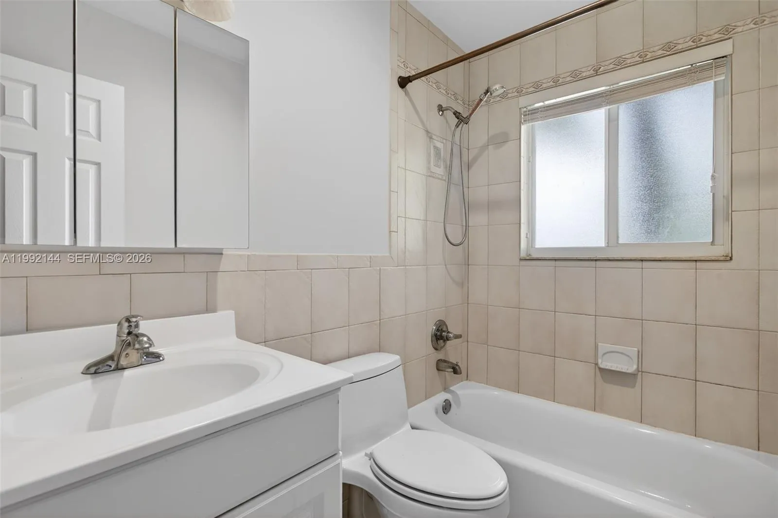 3900 Ne 22nd Ave, Lighthouse Point, Florida 33064, Lighthouse Point, Florida 33064, ,Residential Income,For Sale,3900 Ne 22nd Ave, Lighthouse Point, Florida 33064,A11992144