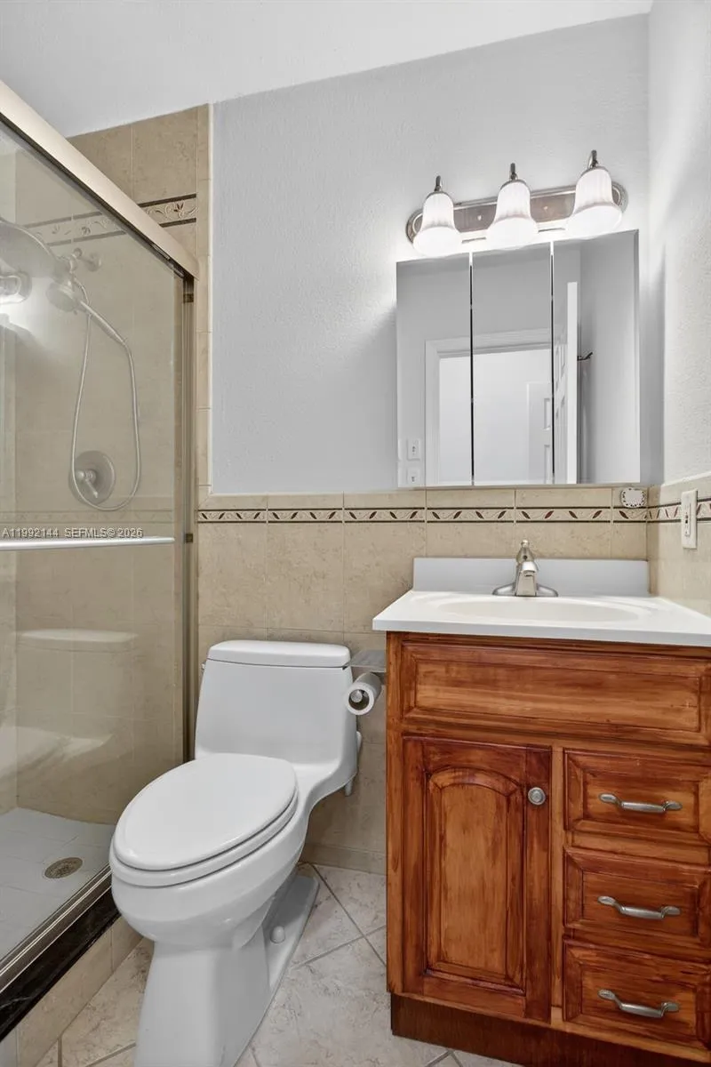 3900 Ne 22nd Ave, Lighthouse Point, Florida 33064, Lighthouse Point, Florida 33064, ,Residential Income,For Sale,3900 Ne 22nd Ave, Lighthouse Point, Florida 33064,A11992144