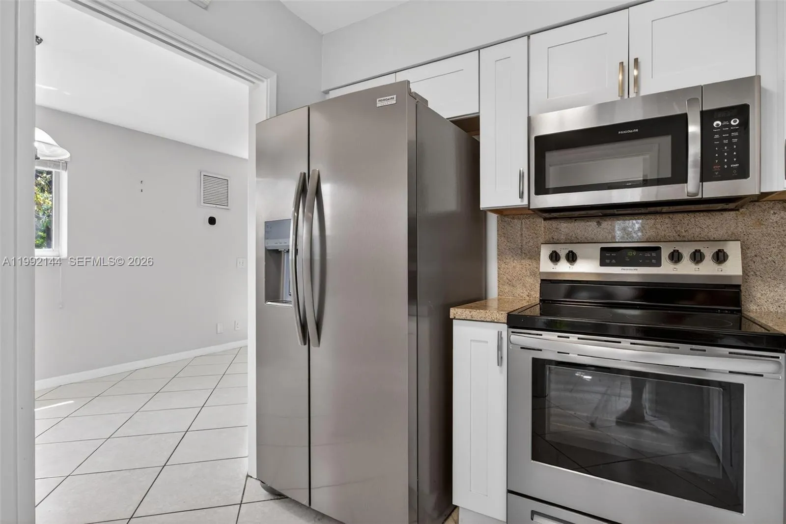 3900 Ne 22nd Ave, Lighthouse Point, Florida 33064, Lighthouse Point, Florida 33064, ,Residential Income,For Sale,3900 Ne 22nd Ave, Lighthouse Point, Florida 33064,A11992144