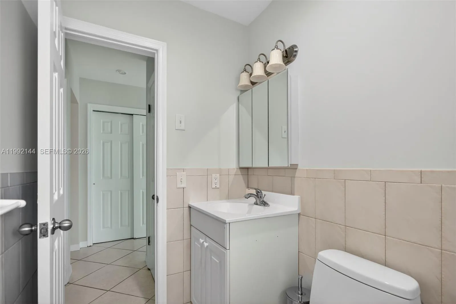 3900 Ne 22nd Ave, Lighthouse Point, Florida 33064, Lighthouse Point, Florida 33064, ,Residential Income,For Sale,3900 Ne 22nd Ave, Lighthouse Point, Florida 33064,A11992144