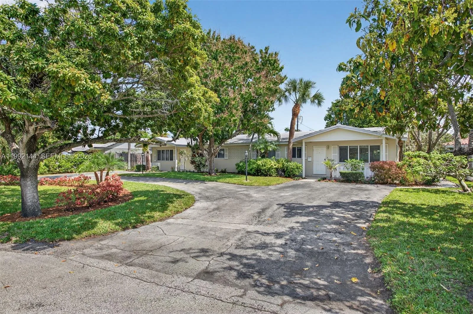 3900 Ne 22nd Ave, Lighthouse Point, Florida 33064, Lighthouse Point, Florida 33064, ,Residential Income,For Sale,3900 Ne 22nd Ave, Lighthouse Point, Florida 33064,A11992144