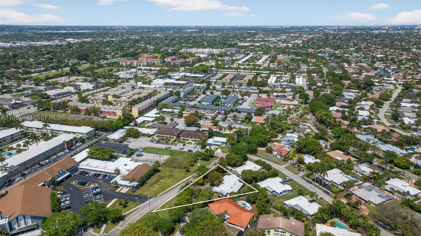3900 Ne 22nd Ave, Lighthouse Point, Florida 33064, Lighthouse Point, Florida 33064, ,Residential Income,For Sale,3900 Ne 22nd Ave, Lighthouse Point, Florida 33064,A11992144