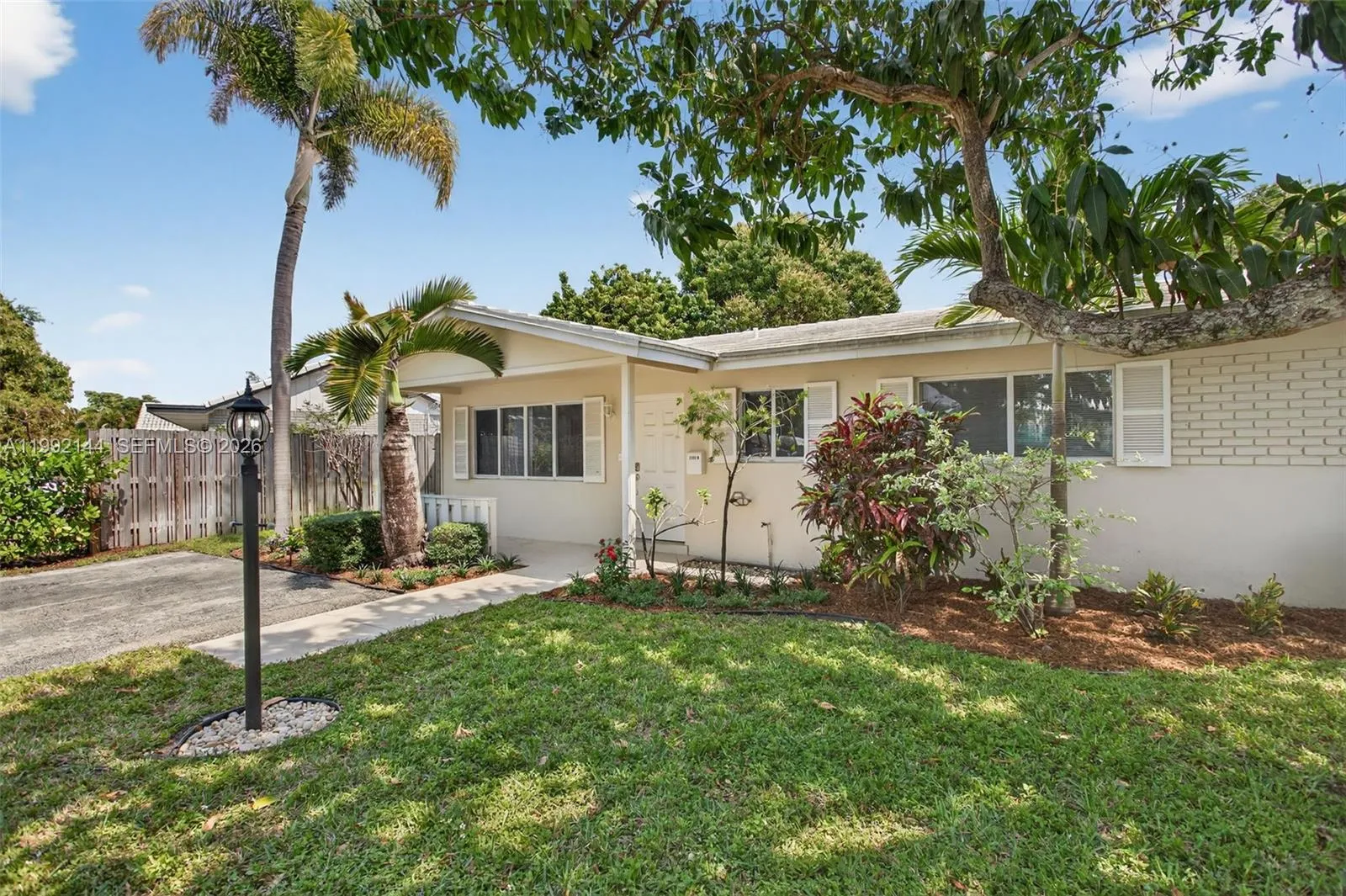 3900 Ne 22nd Ave, Lighthouse Point, Florida 33064, Lighthouse Point, Florida 33064, ,Residential Income,For Sale,3900 Ne 22nd Ave, Lighthouse Point, Florida 33064,A11992144