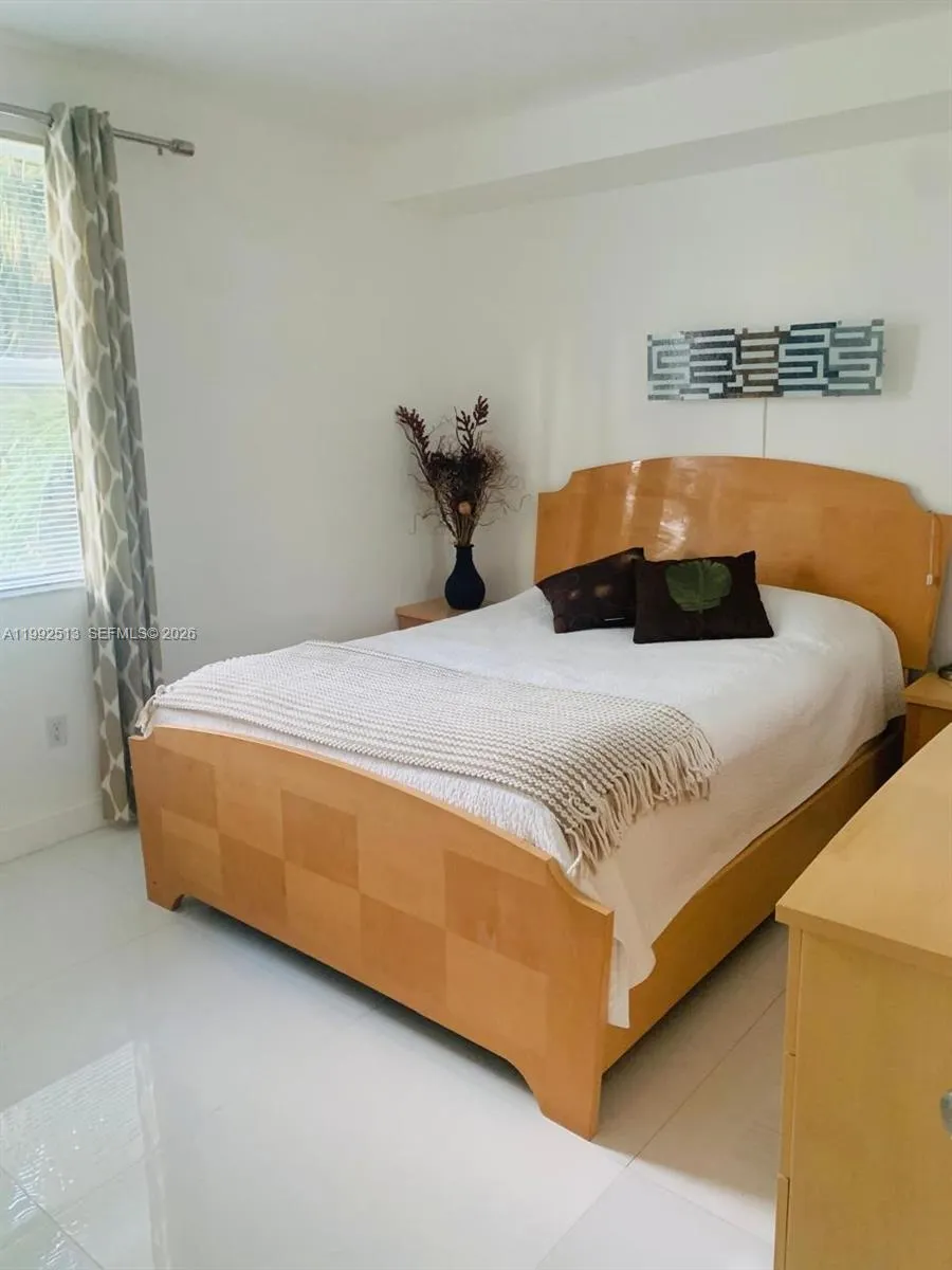 17150 N Bay Rd 2109, Sunny Isles Beach, Florida 33, Sunny Isles Beach, Florida 33160, 3 Bedrooms Bedrooms, ,2 BathroomsBathrooms,Residential Lease,For Rent,17150 N Bay Rd 2109, Sunny Isles Beach, Florida 33,A11992513