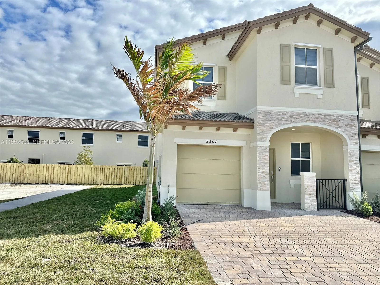 2867 Se 25th Ter ., Homestead, Florida 33035, Homestead, Florida 33035, 3 Bedrooms Bedrooms, ,2 BathroomsBathrooms,Residential Lease,For Rent,2867 Se 25th Ter ., Homestead, Florida 33035,A11992594