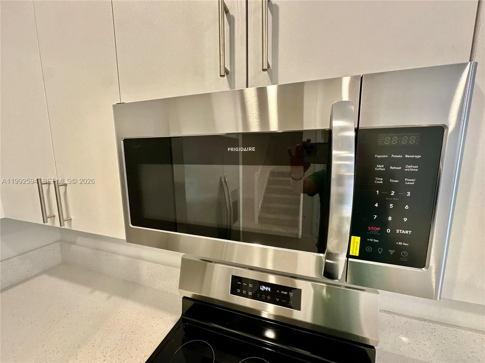 2867 Se 25th Ter ., Homestead, Florida 33035, Homestead, Florida 33035, 3 Bedrooms Bedrooms, ,2 BathroomsBathrooms,Residential Lease,For Rent,2867 Se 25th Ter ., Homestead, Florida 33035,A11992594