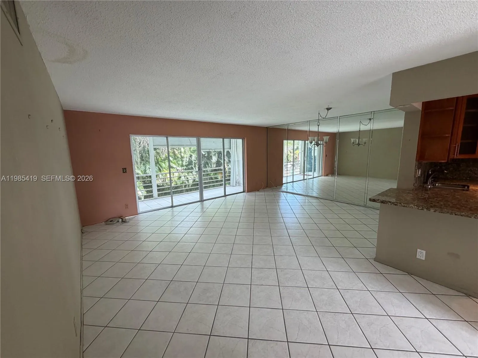 1000 Ne 14th Ave 201, Hallandale Beach, Florida 33, Hallandale Beach, Florida 33009, 2 Bedrooms Bedrooms, ,2 BathroomsBathrooms,Residential,For Sale,1000 Ne 14th Ave 201, Hallandale Beach, Florida 33,A11985419