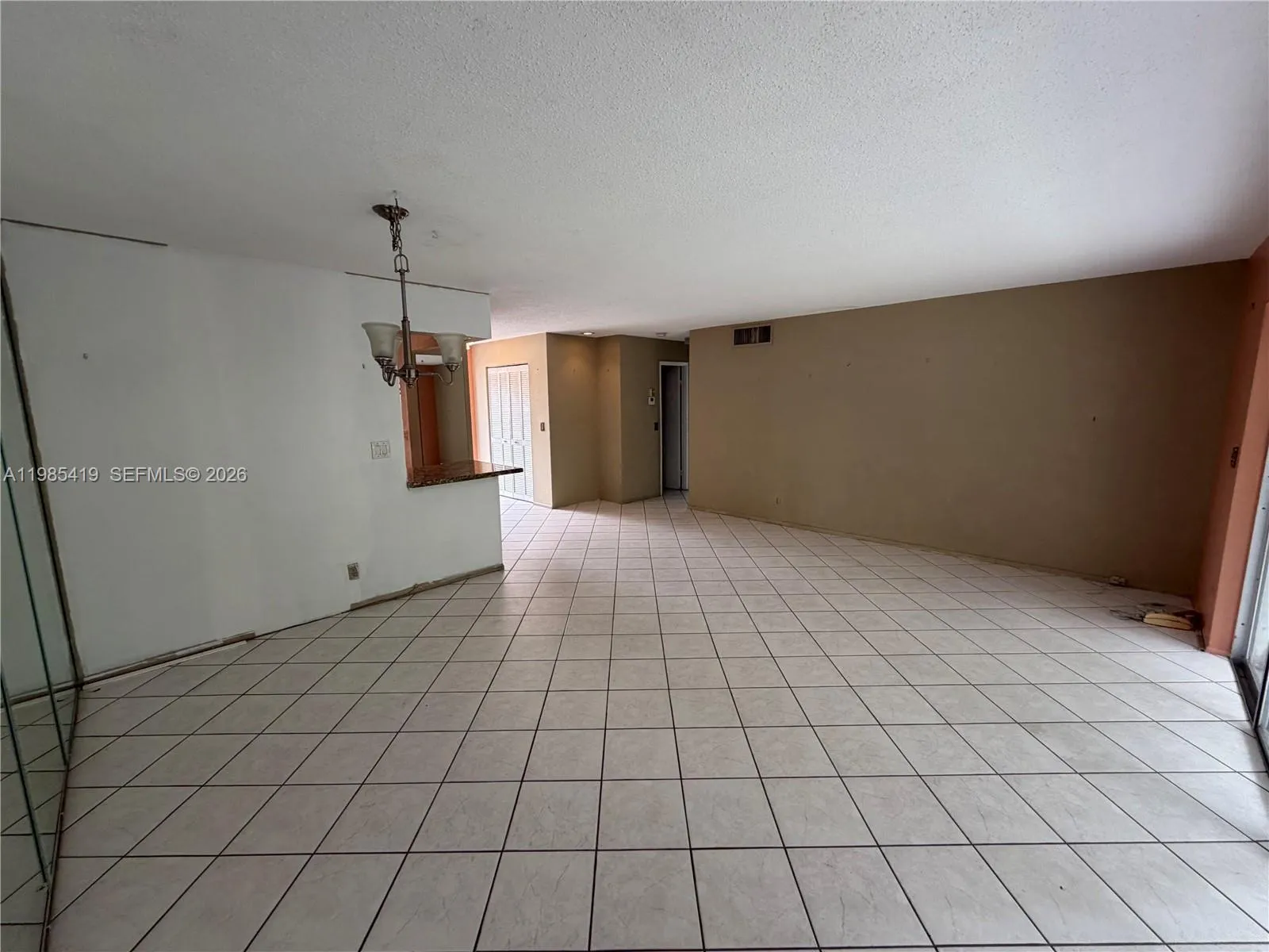 1000 Ne 14th Ave 201, Hallandale Beach, Florida 33, Hallandale Beach, Florida 33009, 2 Bedrooms Bedrooms, ,2 BathroomsBathrooms,Residential,For Sale,1000 Ne 14th Ave 201, Hallandale Beach, Florida 33,A11985419