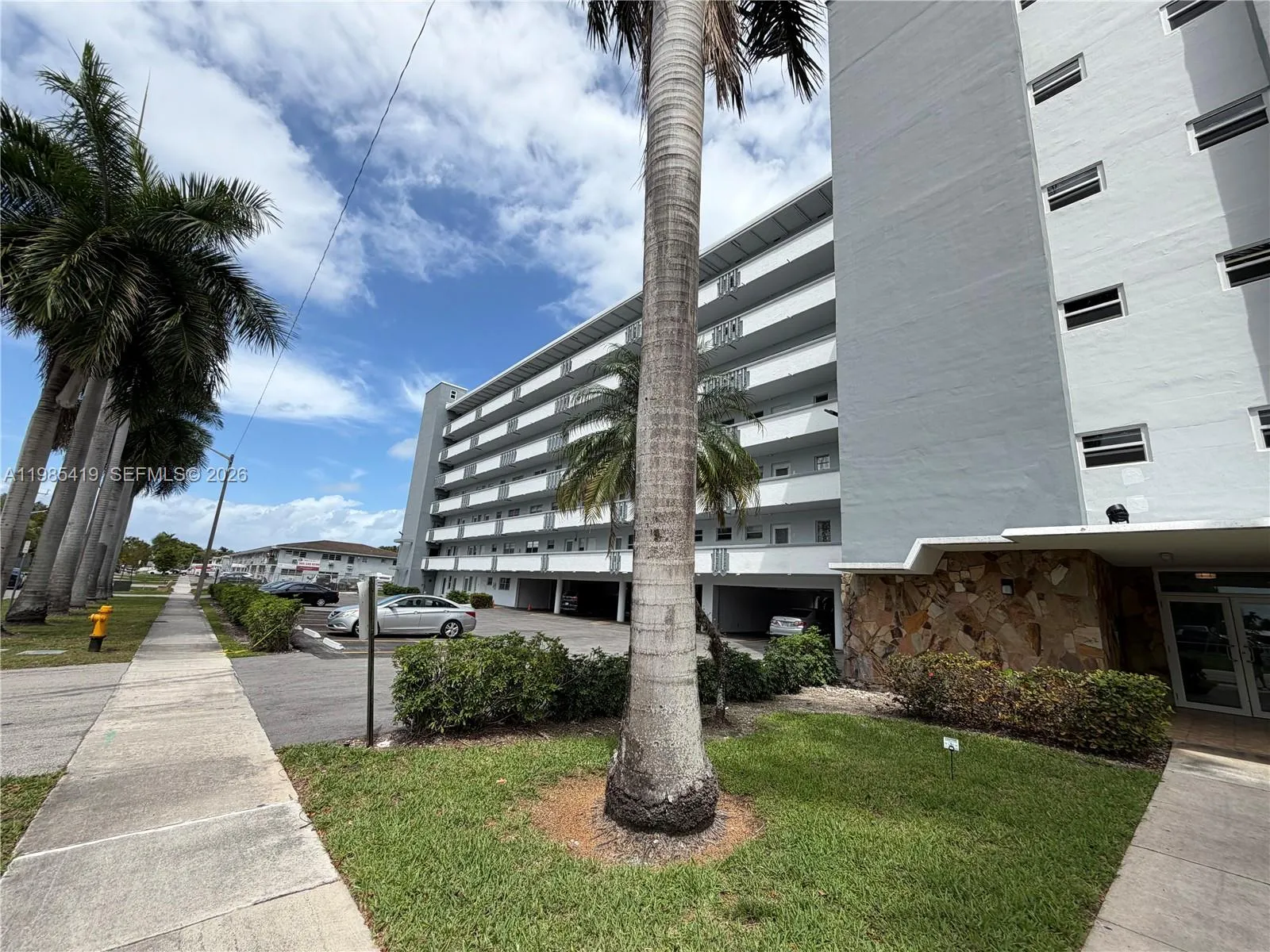 1000 Ne 14th Ave 201, Hallandale Beach, Florida 33, Hallandale Beach, Florida 33009, 2 Bedrooms Bedrooms, ,2 BathroomsBathrooms,Residential,For Sale,1000 Ne 14th Ave 201, Hallandale Beach, Florida 33,A11985419