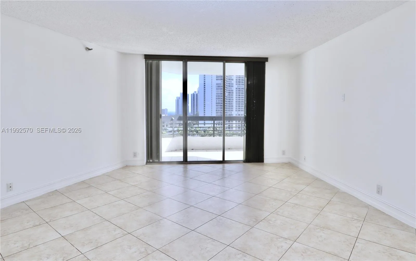 3500 Mystic Pointe Dr 1207, Aventura, Florida 3318, Aventura, Florida 33180, 2 Bedrooms Bedrooms, ,2 BathroomsBathrooms,Residential,For Sale,3500 Mystic Pointe Dr 1207, Aventura, Florida 3318,A11992570