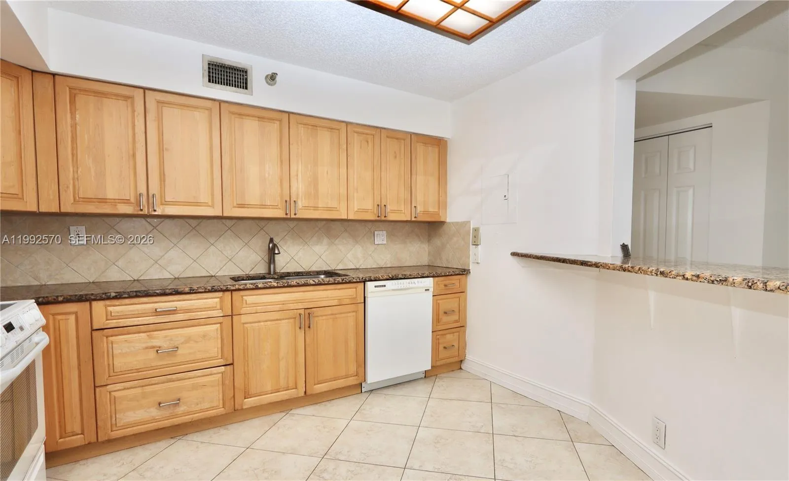 3500 Mystic Pointe Dr 1207, Aventura, Florida 3318, Aventura, Florida 33180, 2 Bedrooms Bedrooms, ,2 BathroomsBathrooms,Residential,For Sale,3500 Mystic Pointe Dr 1207, Aventura, Florida 3318,A11992570