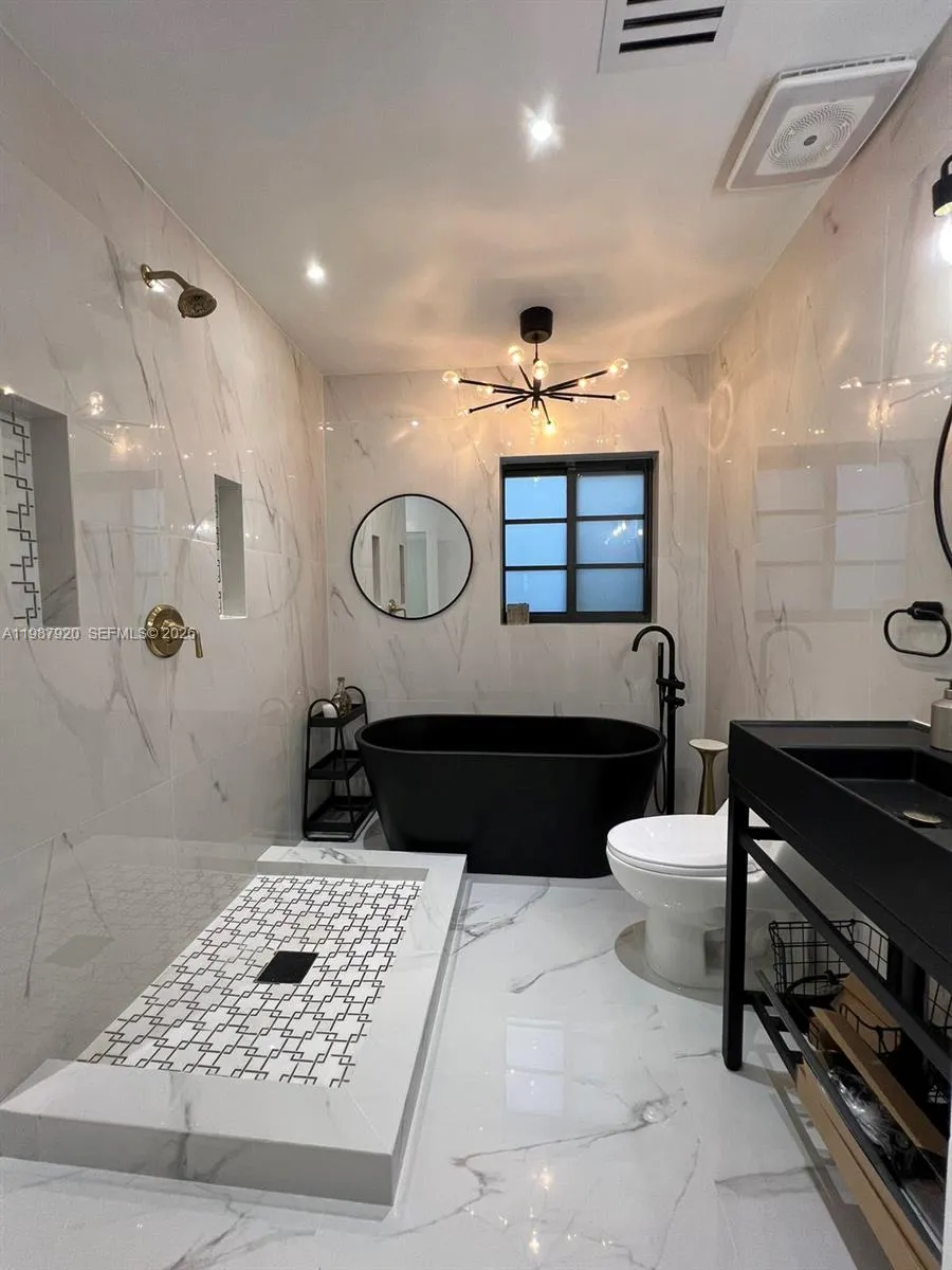 5173 Alton Rd, Miami Beach, Florida 33140, Miami Beach, Florida 33140, 3 Bedrooms Bedrooms, ,2 BathroomsBathrooms,Residential Lease,For Rent,5173 Alton Rd, Miami Beach, Florida 33140,A11987920
