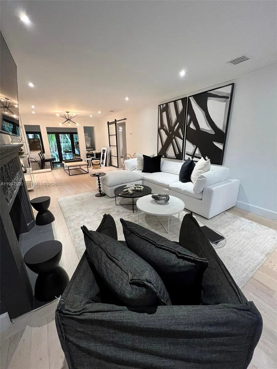 5173 Alton Rd, Miami Beach, Florida 33140, Miami Beach, Florida 33140, 3 Bedrooms Bedrooms, ,2 BathroomsBathrooms,Residential Lease,For Rent,5173 Alton Rd, Miami Beach, Florida 33140,A11987920