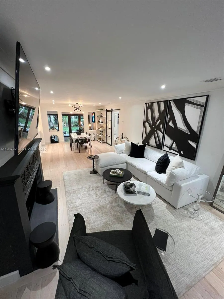 5173 Alton Rd, Miami Beach, Florida 33140, Miami Beach, Florida 33140, 3 Bedrooms Bedrooms, ,2 BathroomsBathrooms,Residential Lease,For Rent,5173 Alton Rd, Miami Beach, Florida 33140,A11987920