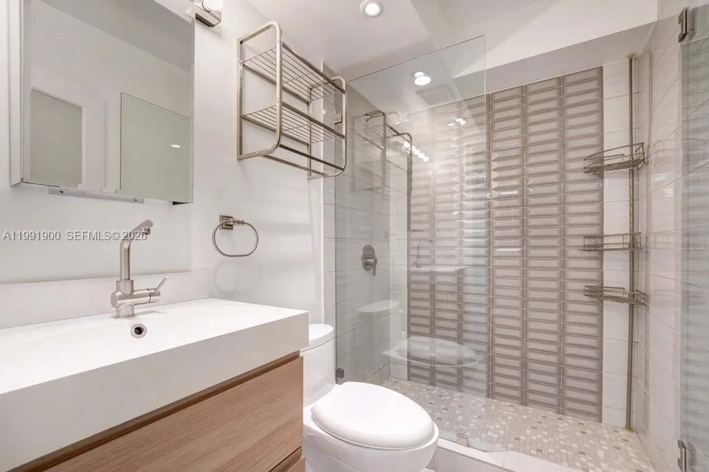 1532 Drexel Ave 202, Miami Beach, Florida 33139, Miami Beach, Florida 33139, 2 Bedrooms Bedrooms, ,2 BathroomsBathrooms,Residential Lease,For Rent,1532 Drexel Ave 202, Miami Beach, Florida 33139,A11991900