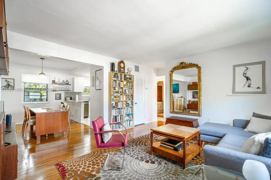 5565 Sw 80th St 112d, Miami, Florida 33143, Miami, Florida 33143, 2 Bedrooms Bedrooms, ,1 BathroomBathrooms,Residential,For Sale,5565 Sw 80th St 112d, Miami, Florida 33143,A11991685