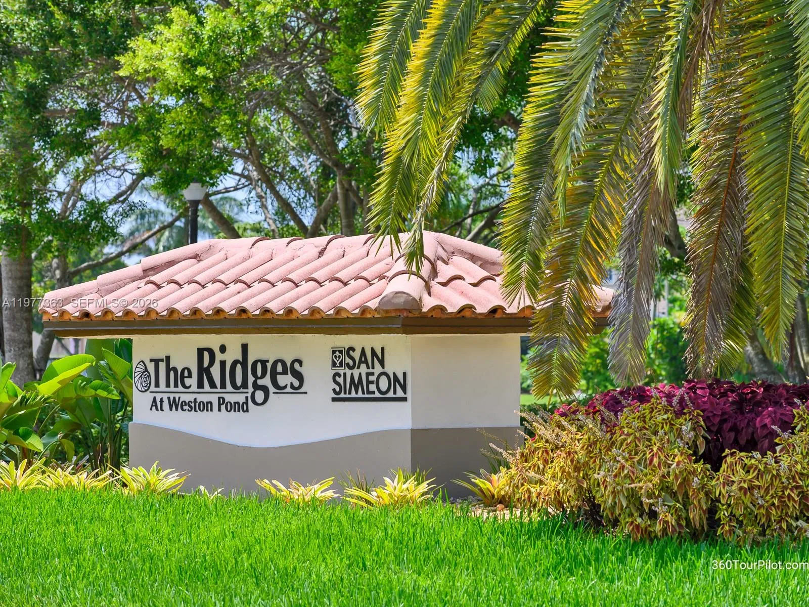 4400 Fox Ridge Dr, Weston, Florida 33331, Weston, Florida 33331, 5 Bedrooms Bedrooms, ,4 BathroomsBathrooms,Residential,For Sale,4400 Fox Ridge Dr, Weston, Florida 33331,A11977363