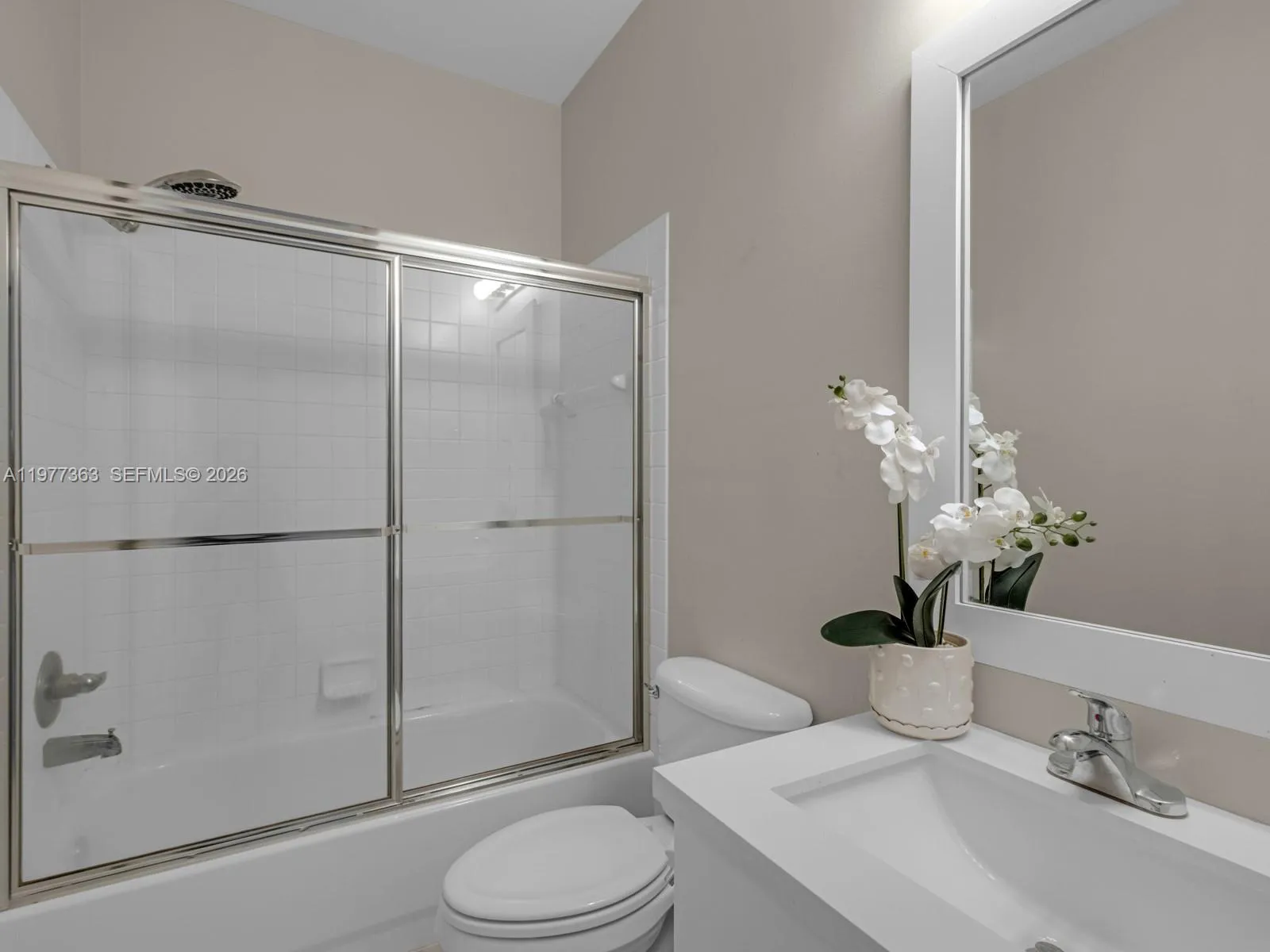 4400 Fox Ridge Dr, Weston, Florida 33331, Weston, Florida 33331, 5 Bedrooms Bedrooms, ,4 BathroomsBathrooms,Residential,For Sale,4400 Fox Ridge Dr, Weston, Florida 33331,A11977363