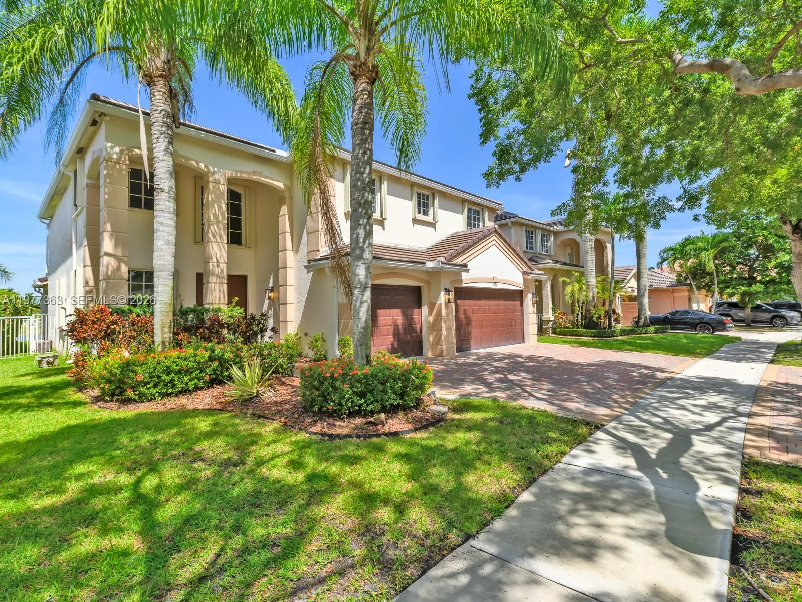 4400 Fox Ridge Dr, Weston, Florida 33331, Weston, Florida 33331, 5 Bedrooms Bedrooms, ,4 BathroomsBathrooms,Residential,For Sale,4400 Fox Ridge Dr, Weston, Florida 33331,A11977363