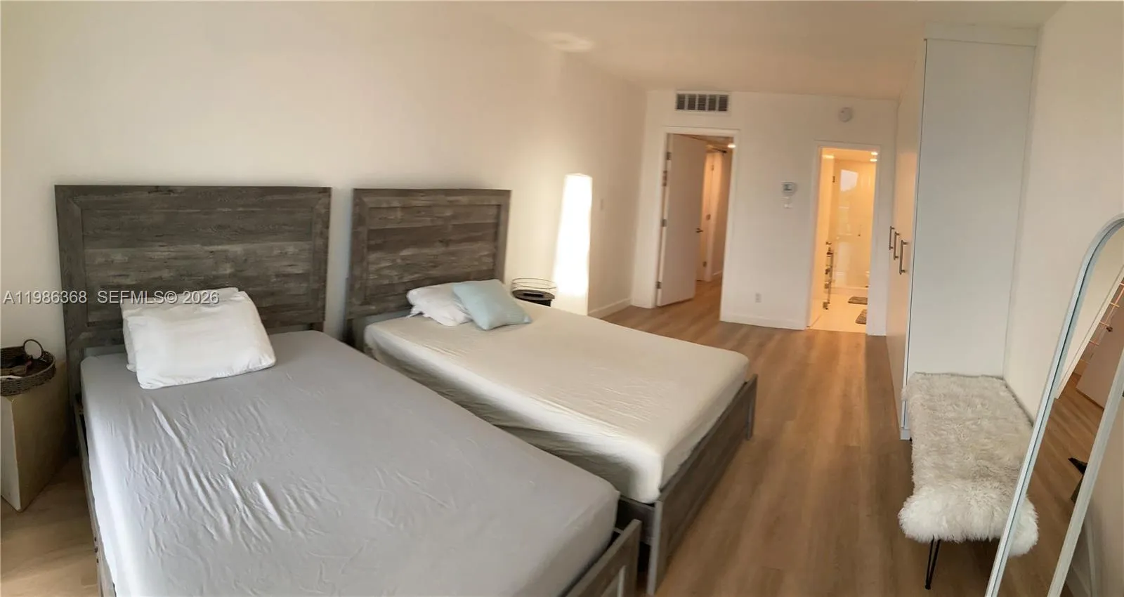 5401 Collins Ave 320, Miami Beach, Florida 33140, Miami Beach, Florida 33140, 2 Bedrooms Bedrooms, ,2 BathroomsBathrooms,Residential Lease,For Rent,5401 Collins Ave 320, Miami Beach, Florida 33140,A11986368