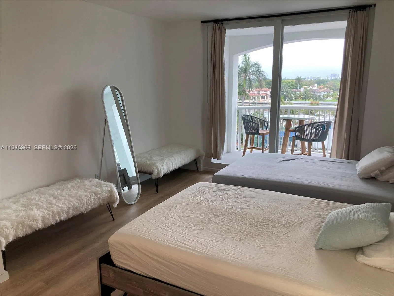 5401 Collins Ave 320, Miami Beach, Florida 33140, Miami Beach, Florida 33140, 2 Bedrooms Bedrooms, ,2 BathroomsBathrooms,Residential Lease,For Rent,5401 Collins Ave 320, Miami Beach, Florida 33140,A11986368