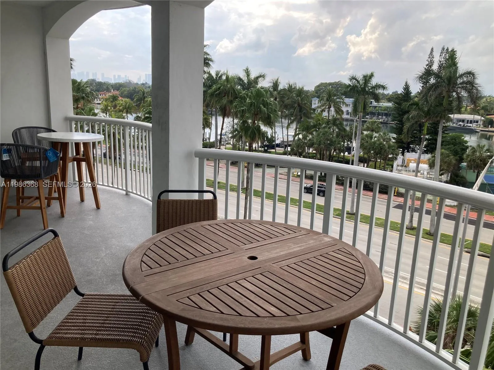 5401 Collins Ave 320, Miami Beach, Florida 33140, Miami Beach, Florida 33140, 2 Bedrooms Bedrooms, ,2 BathroomsBathrooms,Residential Lease,For Rent,5401 Collins Ave 320, Miami Beach, Florida 33140,A11986368