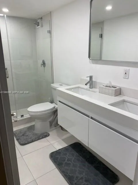 5401 Collins Ave 320, Miami Beach, Florida 33140, Miami Beach, Florida 33140, 2 Bedrooms Bedrooms, ,2 BathroomsBathrooms,Residential Lease,For Rent,5401 Collins Ave 320, Miami Beach, Florida 33140,A11986368