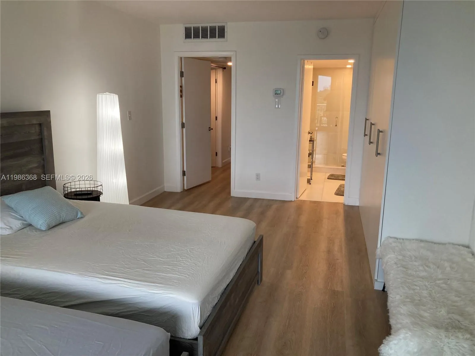 5401 Collins Ave 320, Miami Beach, Florida 33140, Miami Beach, Florida 33140, 2 Bedrooms Bedrooms, ,2 BathroomsBathrooms,Residential Lease,For Rent,5401 Collins Ave 320, Miami Beach, Florida 33140,A11986368