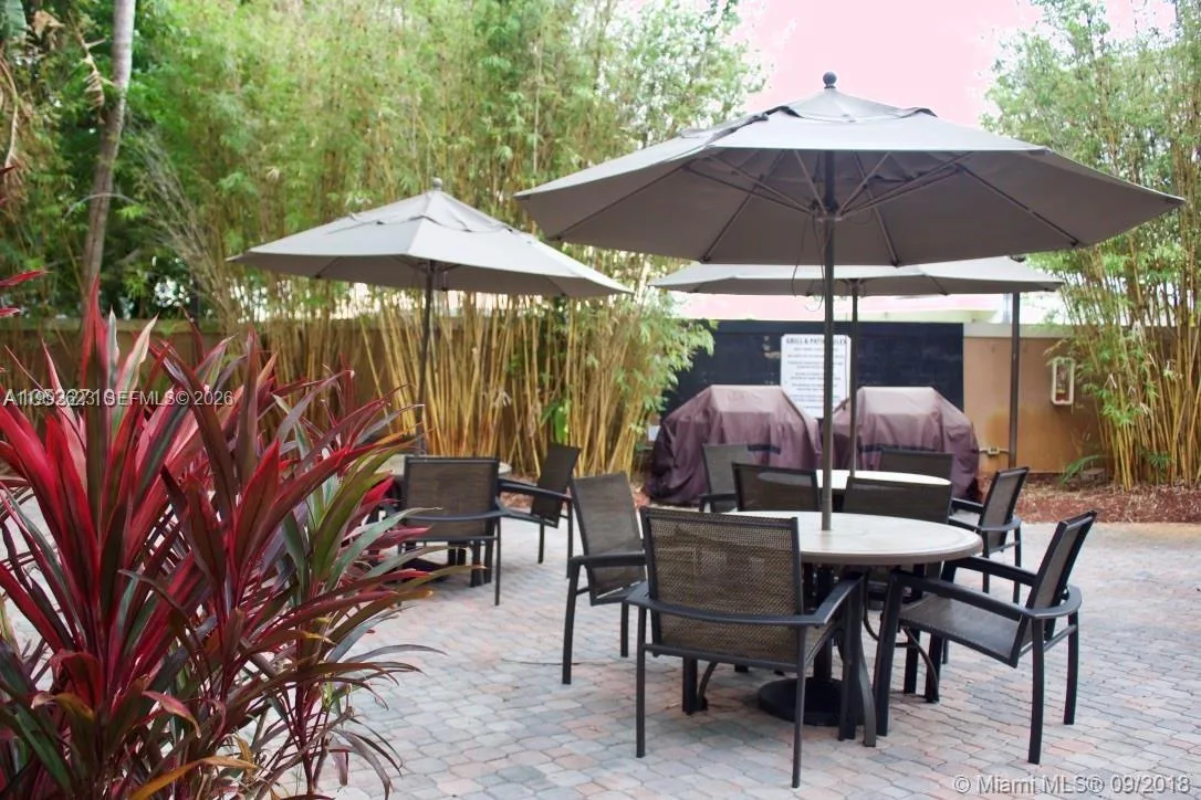 1900 Van Buren St 411b, Hollywood, Florida 33020, Hollywood, Florida 33020, 1 Bedroom Bedrooms, ,1 BathroomBathrooms,Residential,For Sale,1900 Van Buren St 411b, Hollywood, Florida 33020,A11992623