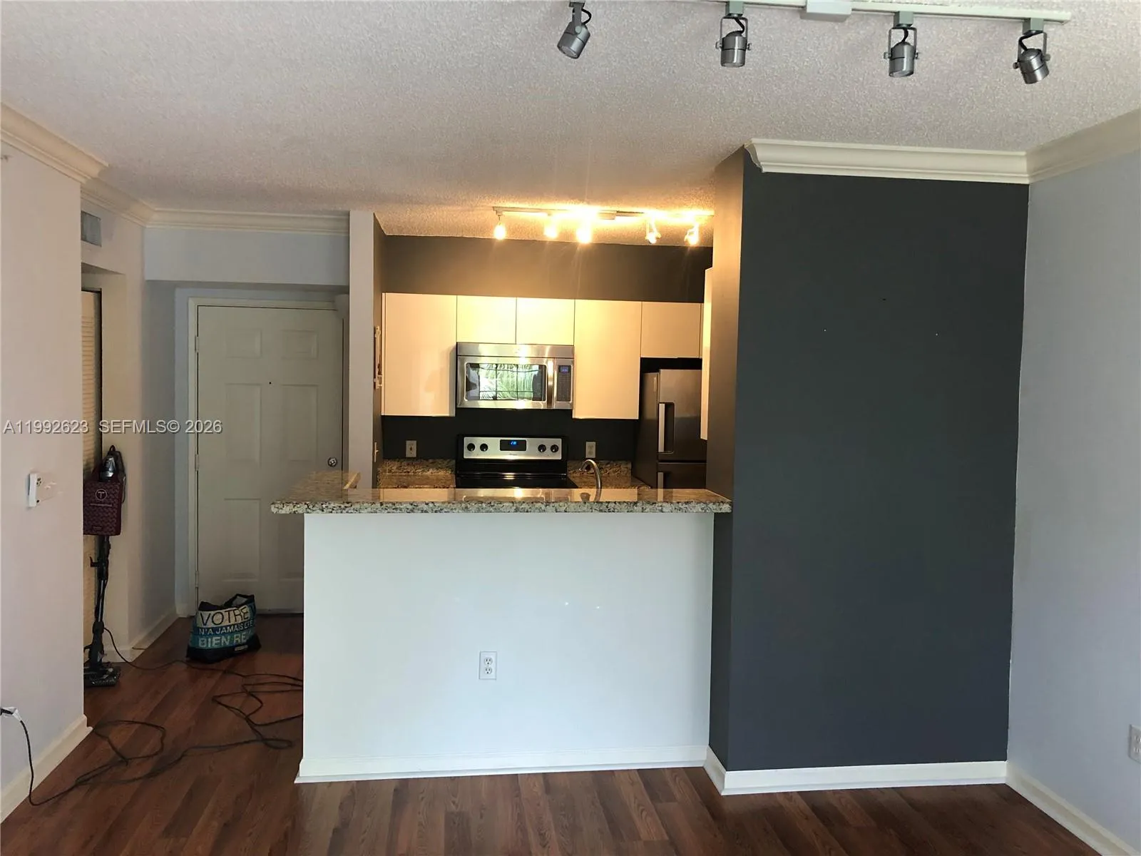 1900 Van Buren St 411b, Hollywood, Florida 33020, Hollywood, Florida 33020, 1 Bedroom Bedrooms, ,1 BathroomBathrooms,Residential,For Sale,1900 Van Buren St 411b, Hollywood, Florida 33020,A11992623