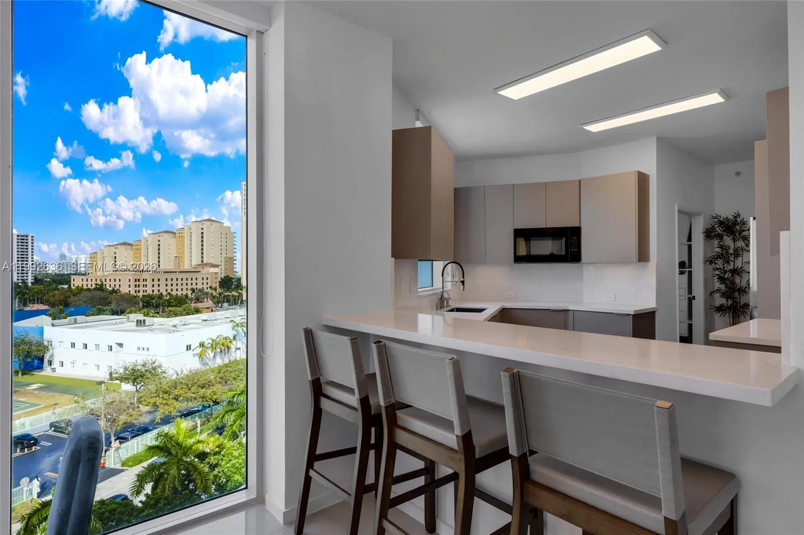 3030 Ne 188th St 602, Aventura, Florida 33180, Aventura, Florida 33180, 3 Bedrooms Bedrooms, ,2 BathroomsBathrooms,Residential Lease,For Rent,3030 Ne 188th St 602, Aventura, Florida 33180,A11992636
